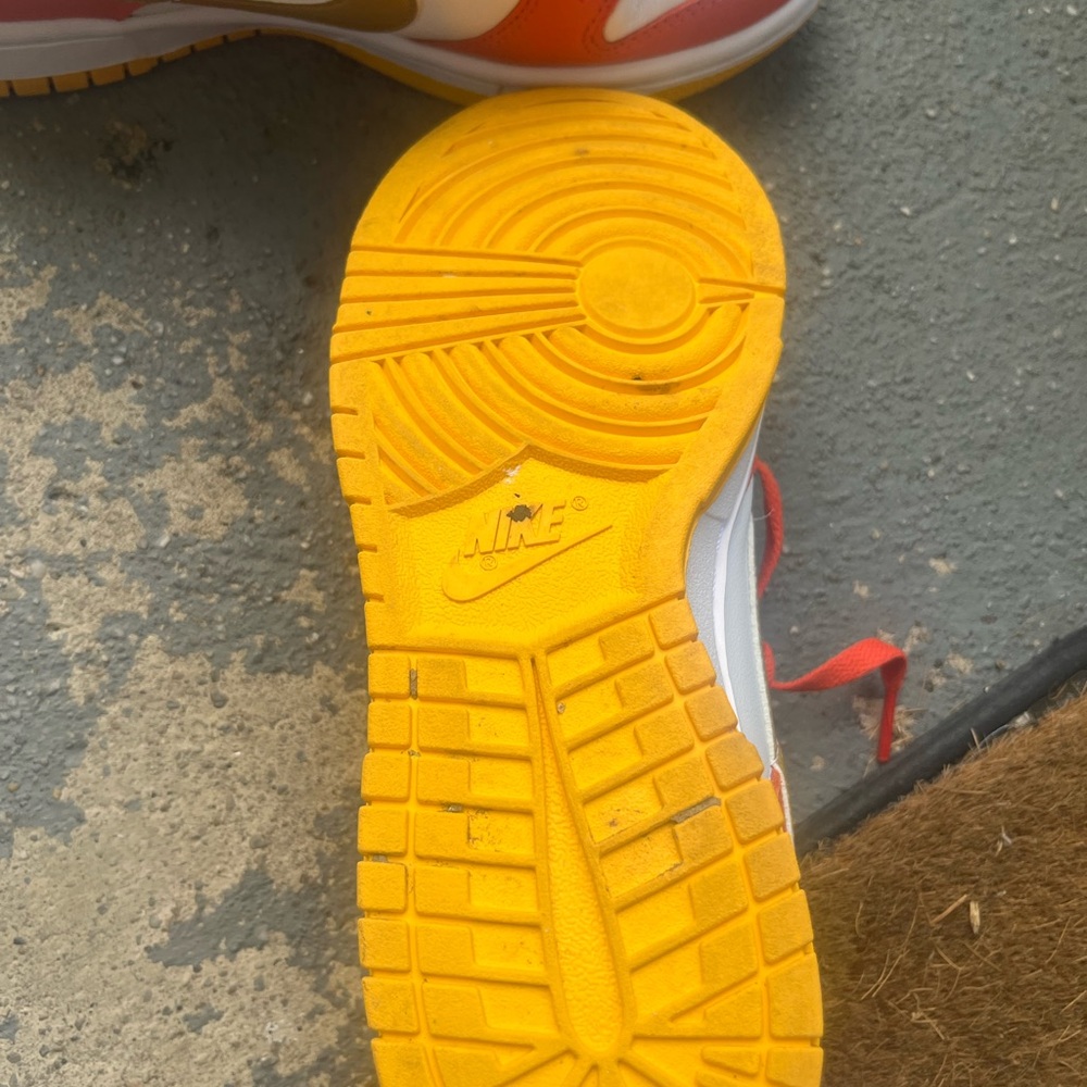 Nike low dunk orange university gold size 8 - Picture 8 of 13